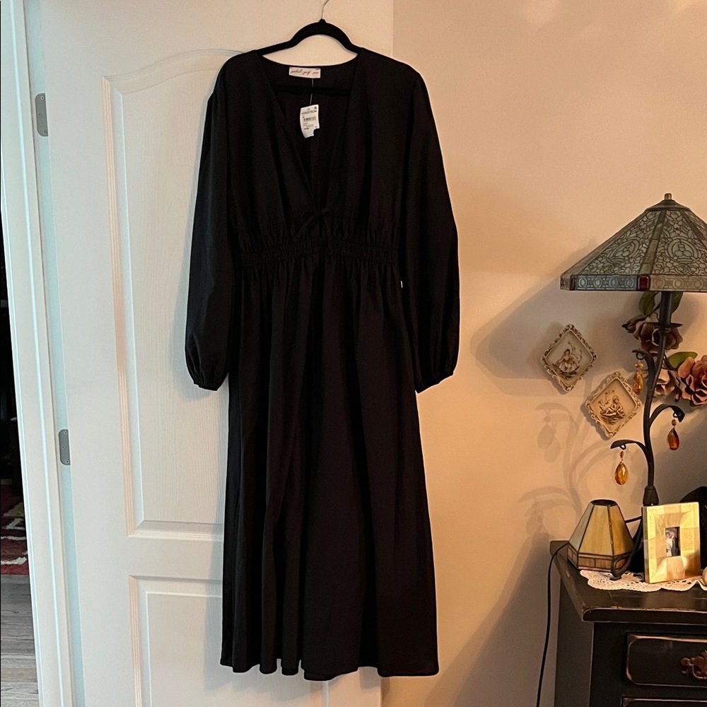 Petal & Pup Black Long Sleeve Dress